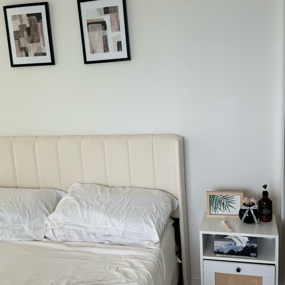 Bedroom set